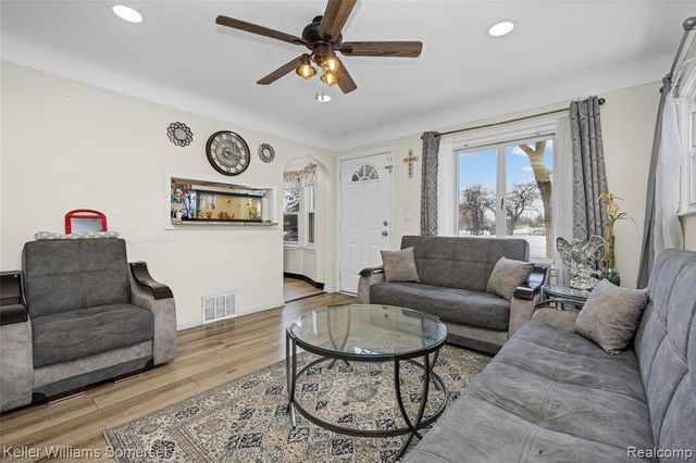 8181 Vermont Avenue, Warren, MI 48093