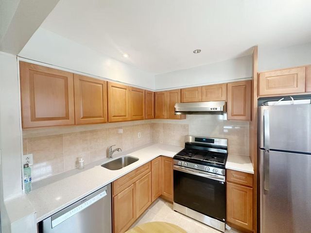 84-26 60th Avenue, New York City, NY 11379