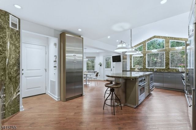 64 Speir Dr, South Orange Village Twp., NJ 07079