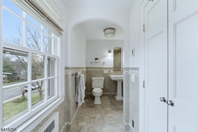 64 Speir Dr, South Orange Village Twp., NJ 07079