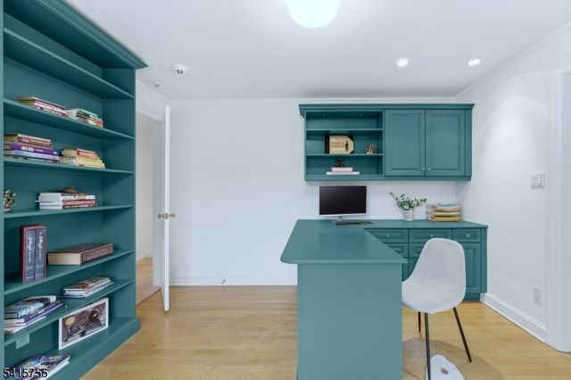 64 Speir Dr, South Orange Village Twp., NJ 07079