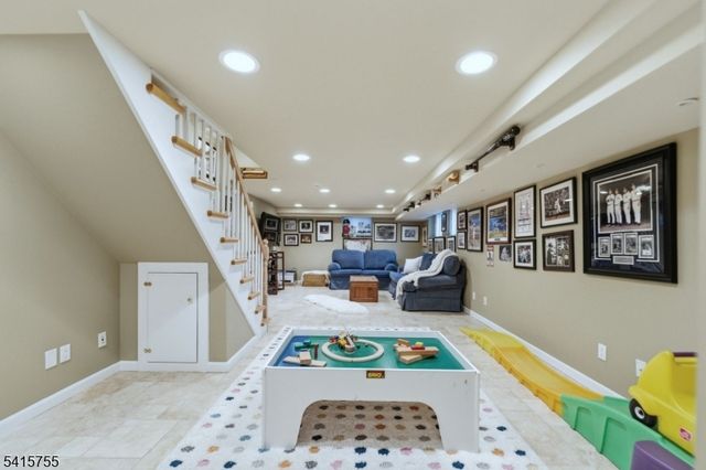 64 Speir Dr, South Orange Village Twp., NJ 07079