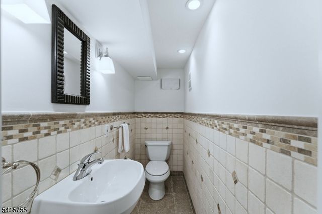 64 Speir Dr, South Orange Village Twp., NJ 07079