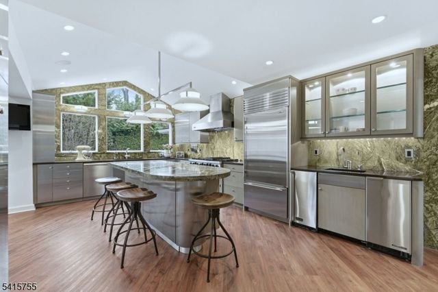 64 Speir Dr, South Orange Village Twp., NJ 07079