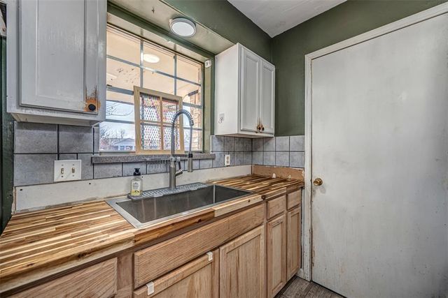 1521 Willowcliff Court, Norman, OK 73071