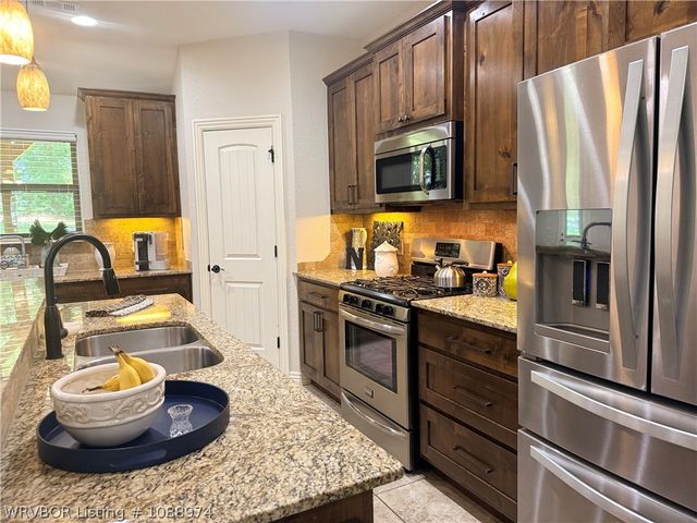 293 Madison 8593, Huntsville, AR 72740