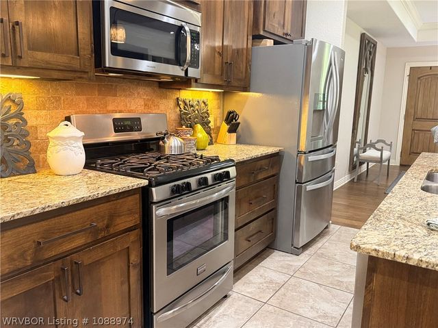 293 Madison 8593, Huntsville, AR 72740