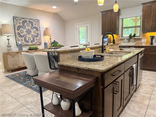 293 Madison 8593, Huntsville, AR 72740