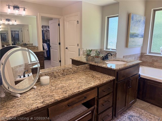 293 Madison 8593, Huntsville, AR 72740