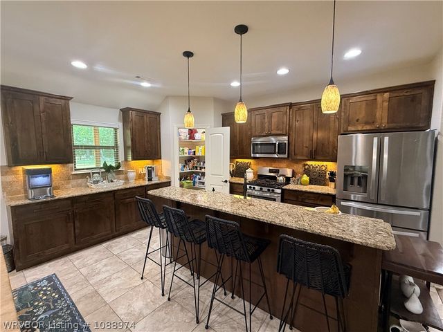 293 Madison 8593, Huntsville, AR 72740