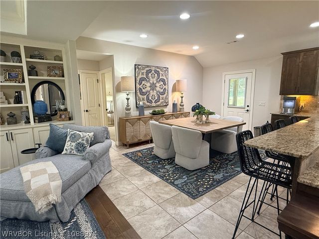 293 Madison 8593, Huntsville, AR 72740