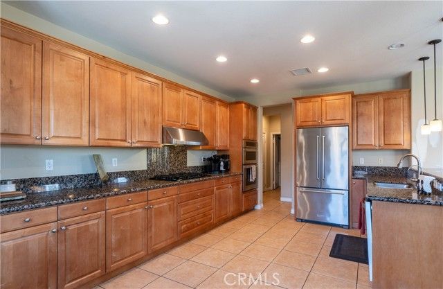 240 Paseo Vista Cir, Palm Desert, CA 92260