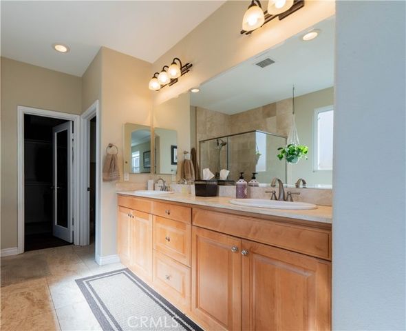 240 Paseo Vista Cir, Palm Desert, CA 92260