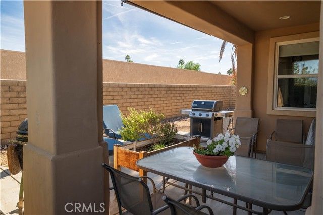 240 Paseo Vista Cir, Palm Desert, CA 92260