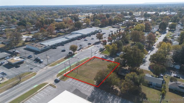 1524 S Main Street, Broken Arrow, OK 74012