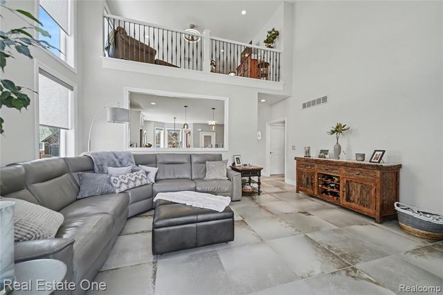 3616 Bay Harbor Drive, Brighton, MI 48114