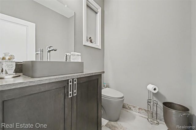 3616 Bay Harbor Drive, Brighton, MI 48114