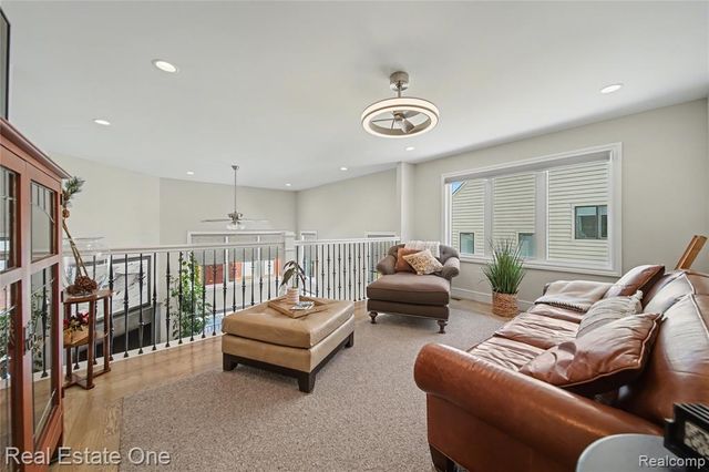 3616 Bay Harbor Drive, Brighton, MI 48114