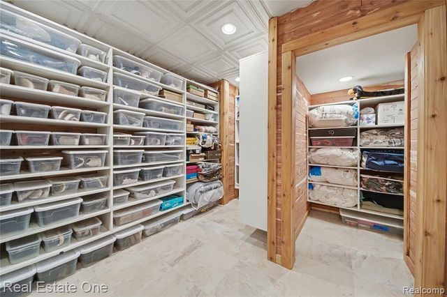 3616 Bay Harbor Drive, Brighton, MI 48114