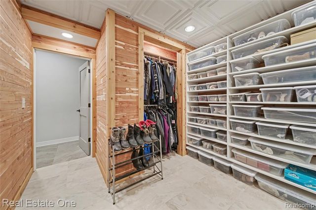 3616 Bay Harbor Drive, Brighton, MI 48114