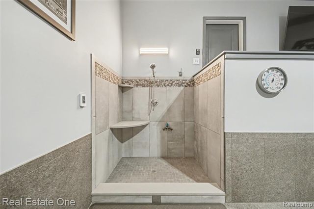 3616 Bay Harbor Drive, Brighton, MI 48114