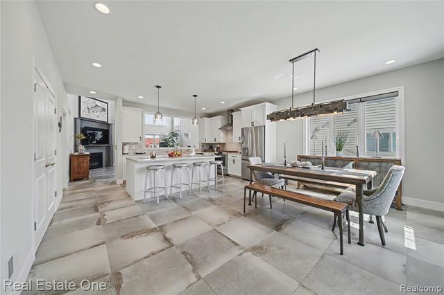 3616 Bay Harbor Drive, Brighton, MI 48114