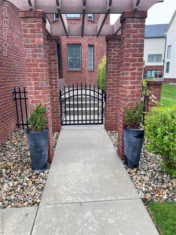 3616 Bay Harbor Drive, Brighton, MI 48114
