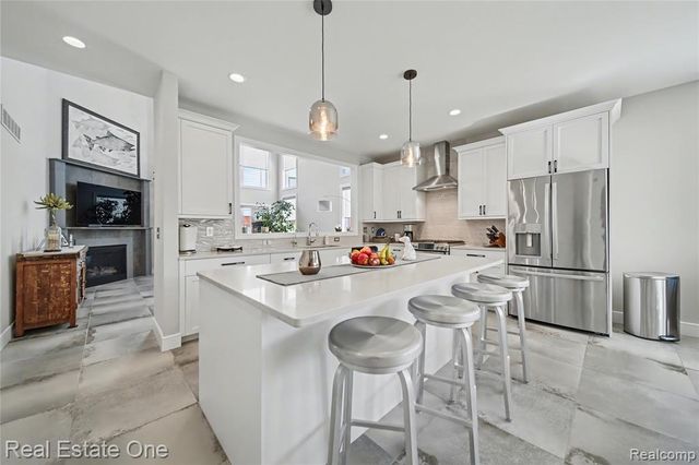 3616 Bay Harbor Drive, Brighton, MI 48114
