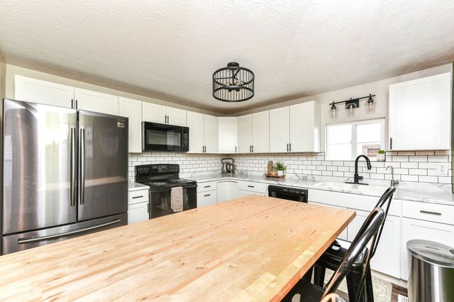 304 Oak Street, Tipton, IN 46072