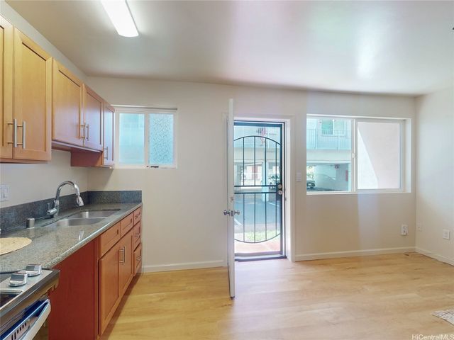 1510 Liholiho Street 3, Honolulu, HI 96822