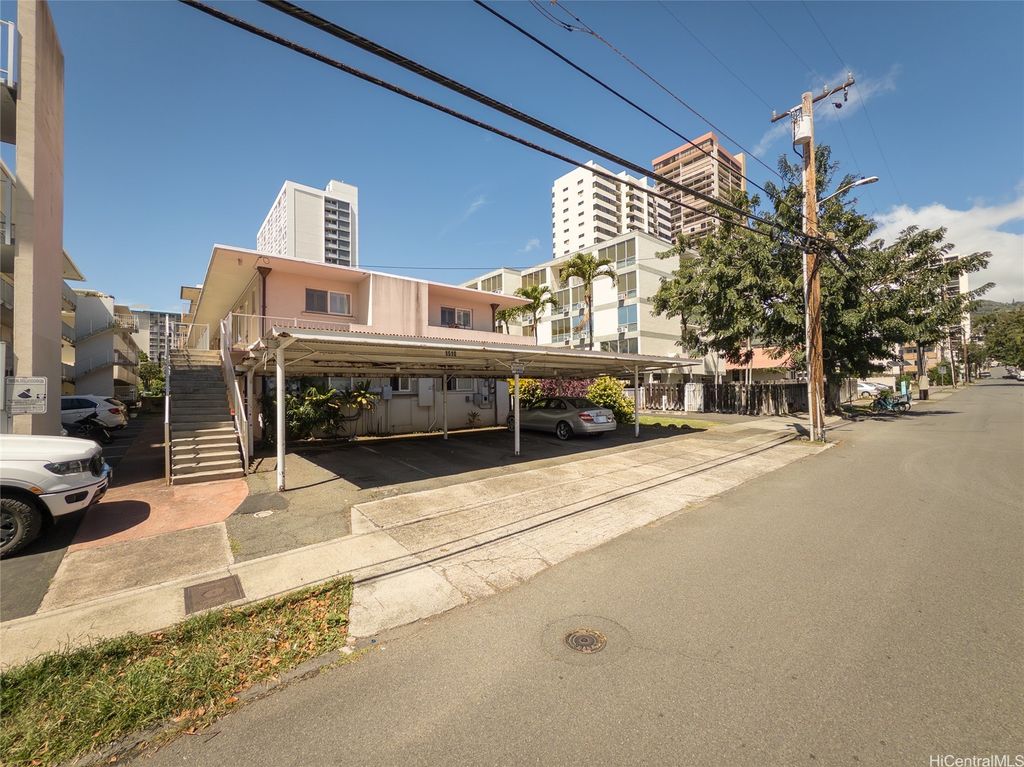 1510 Liholiho Street 3, Honolulu, HI 96822
