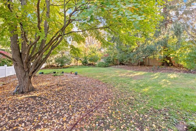 59 High St, Natick, MA 01760