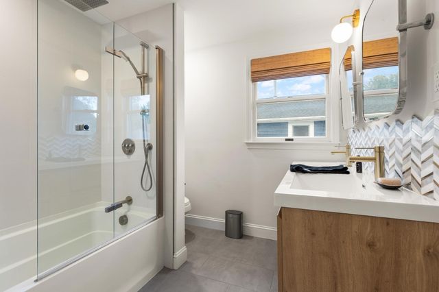 59 High St, Natick, MA 01760