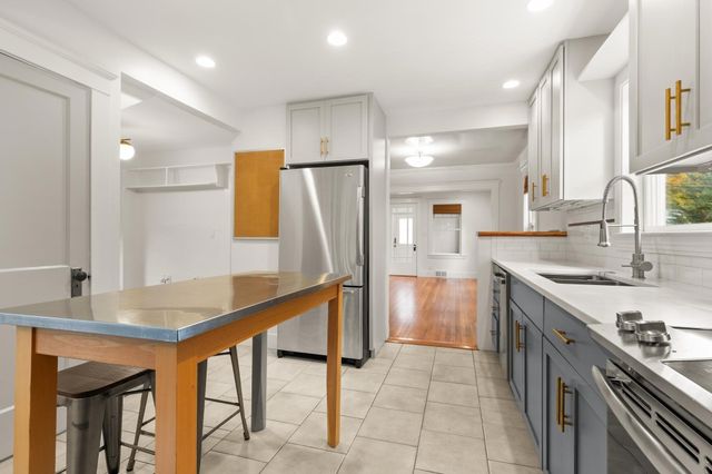 59 High St, Natick, MA 01760