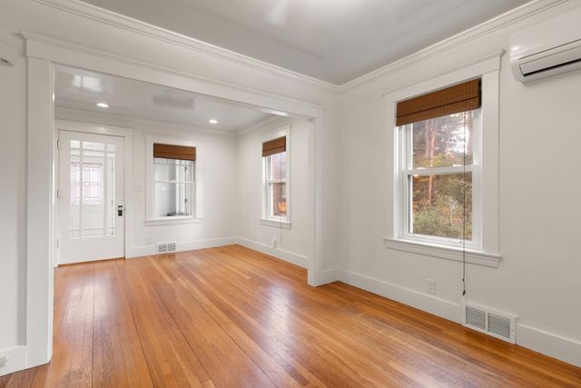 59 High St, Natick, MA 01760