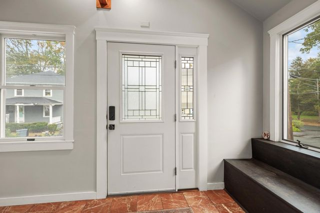 59 High St, Natick, MA 01760