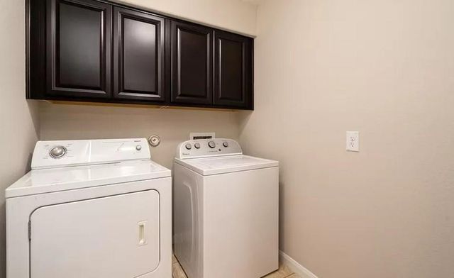 2405 Muzzie LN, Leander, TX 78641