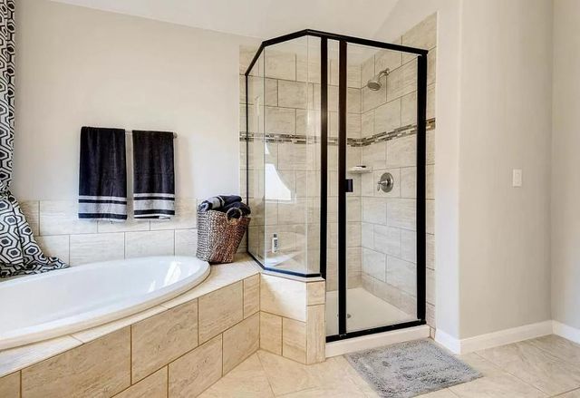 2405 Muzzie LN, Leander, TX 78641