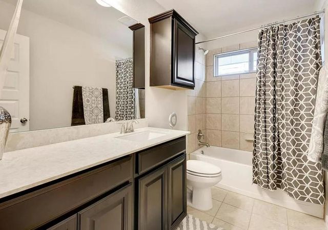 2405 Muzzie LN, Leander, TX 78641