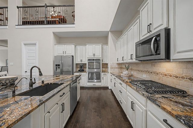 13718 Nubenbrook Lake Drive, Houston, TX 77044