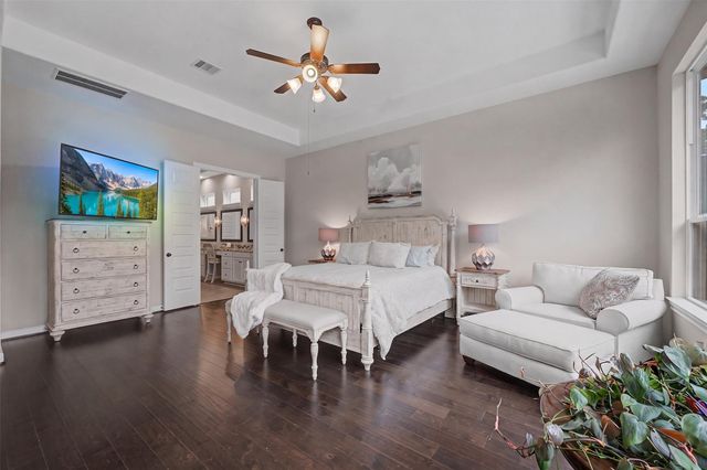 13718 Nubenbrook Lake Drive, Houston, TX 77044
