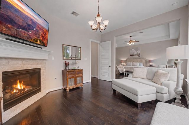 13718 Nubenbrook Lake Drive, Houston, TX 77044