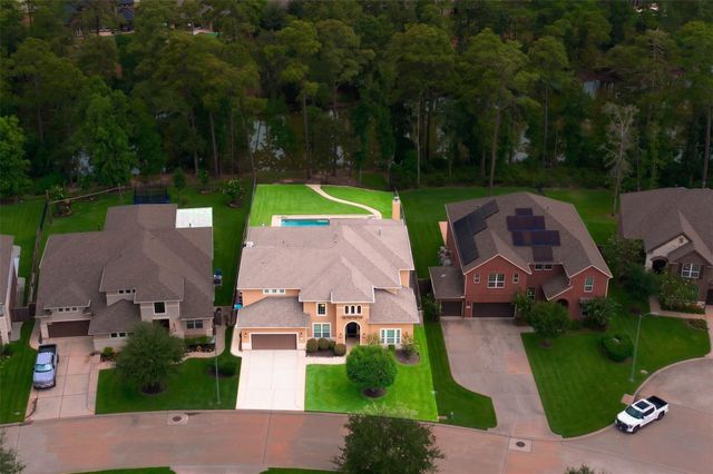 13718 Nubenbrook Lake Drive, Houston, TX 77044