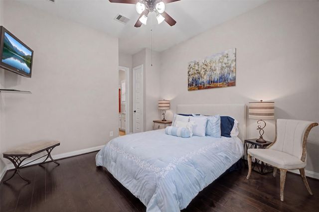 13718 Nubenbrook Lake Drive, Houston, TX 77044