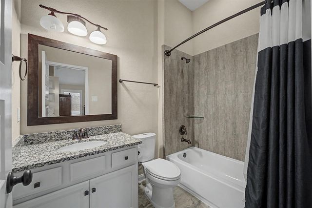 13718 Nubenbrook Lake Drive, Houston, TX 77044