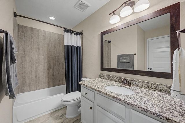13718 Nubenbrook Lake Drive, Houston, TX 77044