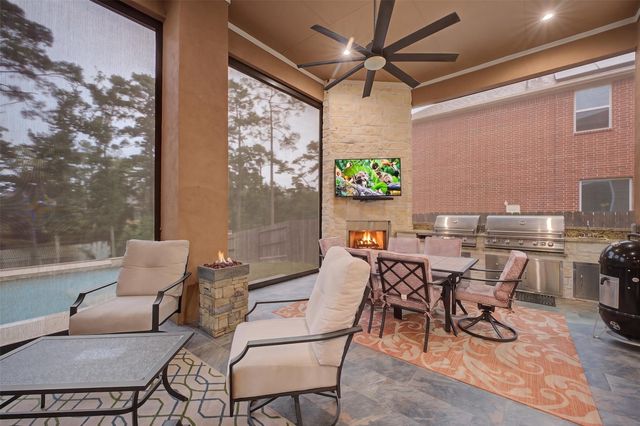 13718 Nubenbrook Lake Drive, Houston, TX 77044