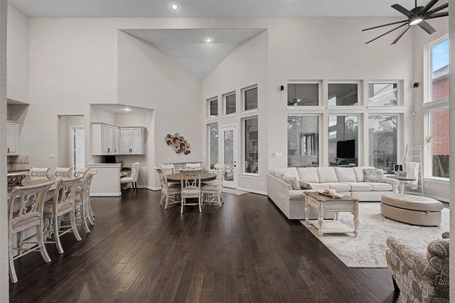 13718 Nubenbrook Lake Drive, Houston, TX 77044