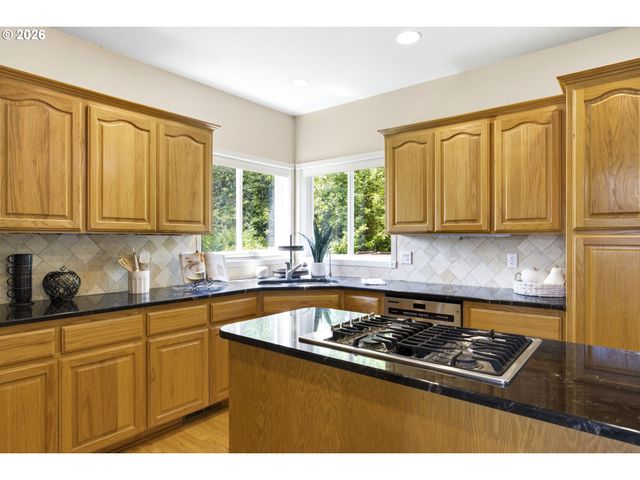 19180 Nw NORTHSHORE Ct, Portland, OR 97229