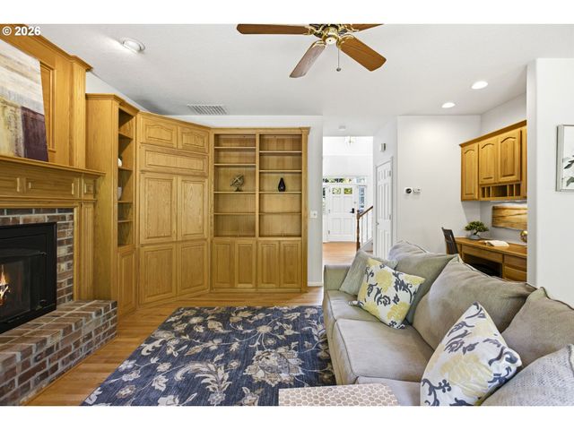 19180 Nw NORTHSHORE Ct, Portland, OR 97229